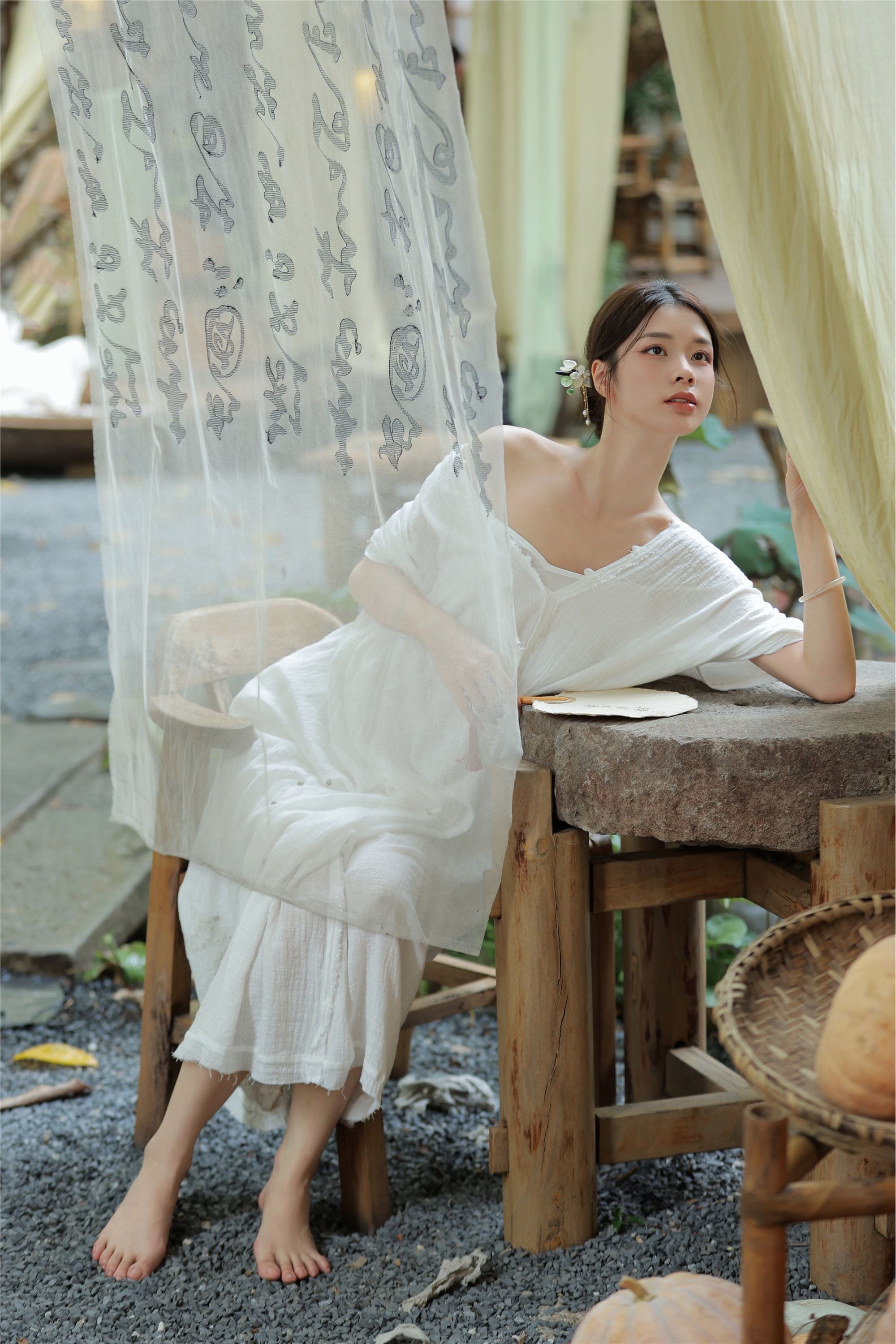 YITUYU艺图语 2025.01.30 画船听雨眠 板板酱